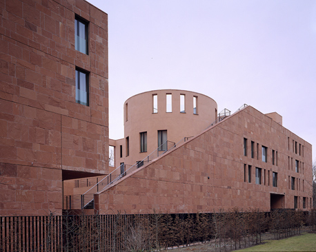 indische botschaft, perspektive vom garten aus
